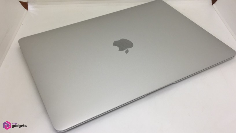 apple-macbook-air-13-2020-open-box-i5-8gb-ram-256gb-ssd-intel-big-4