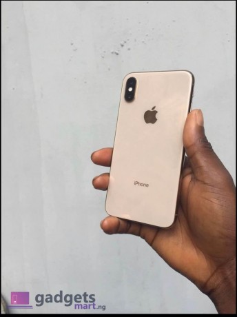 uk-used-iphone-xs-max-for-sale-price-in-nigeria-big-1